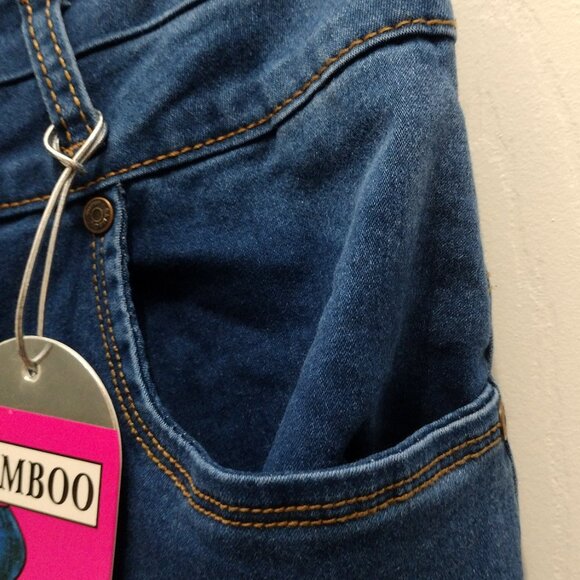 NWT Bamboo Dark Wash High Waist Capri Jeans – Size 16 - Picture 5 of 13